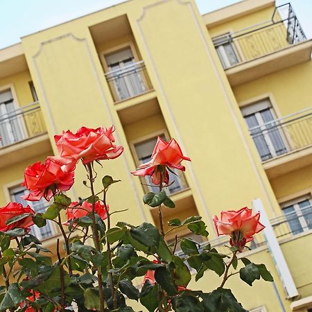 Hotel Villa Aurora Bellaria-Igea Marina Eksteriør bilde
