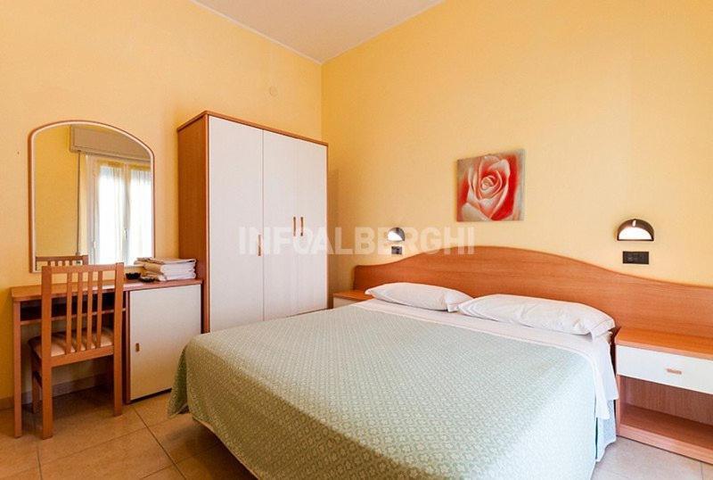 Hotel Villa Aurora Bellaria-Igea Marina Eksteriør bilde